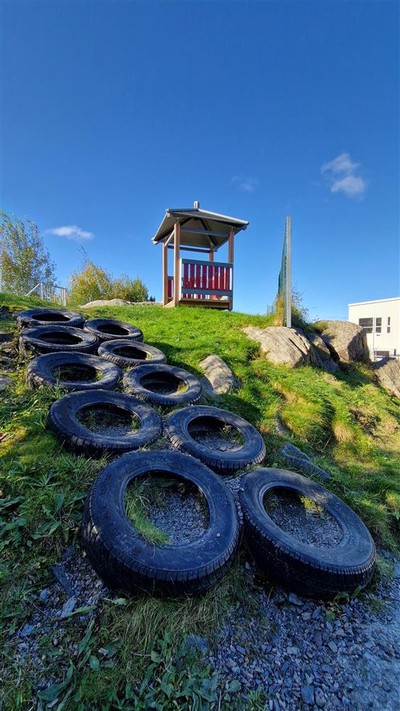 Knappskog barnehage - Klikk for stort bilete